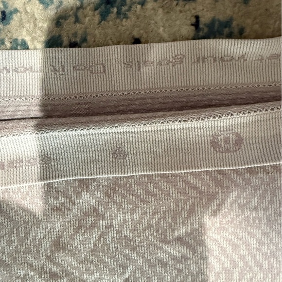 Lululemon Swiftly Tech Racerback Tank Top 2.0 Race Length Meadow Sweet Pink Sz 6 - Picture 2 of 2